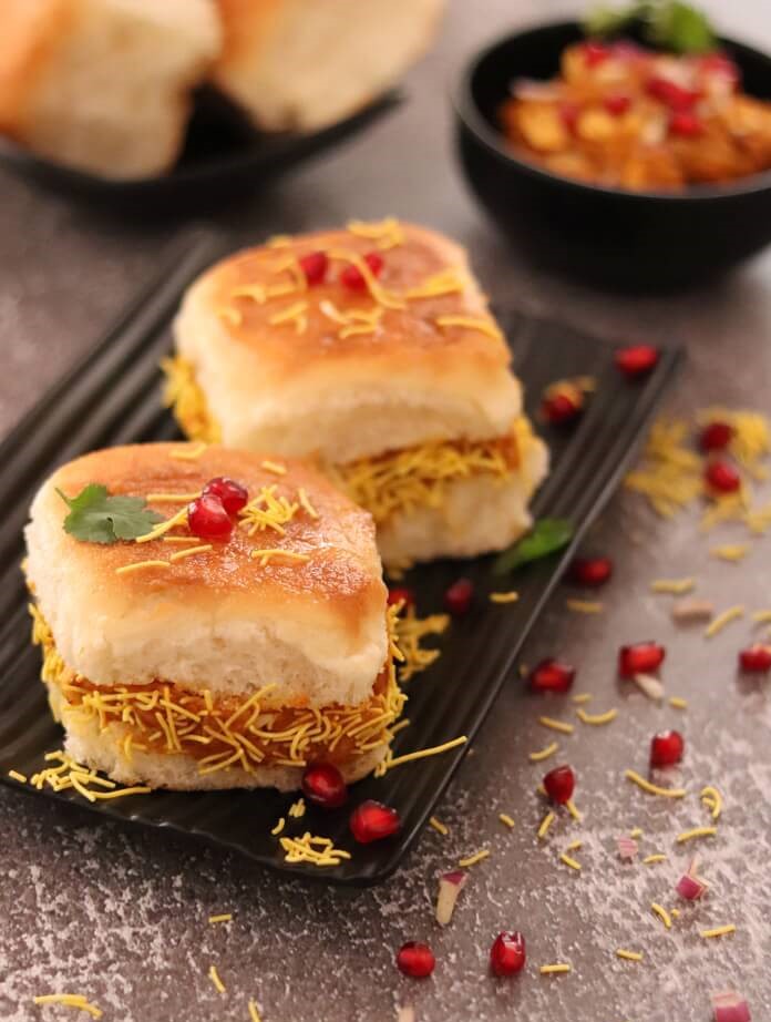 Kesar Fresh Kitchen Dabeli (1 PCS)